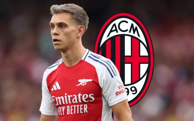 Leandro Trossard of Arsenal